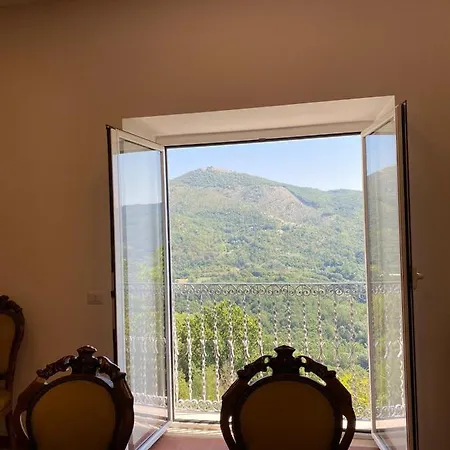Bed & Breakfast La Cortesia *